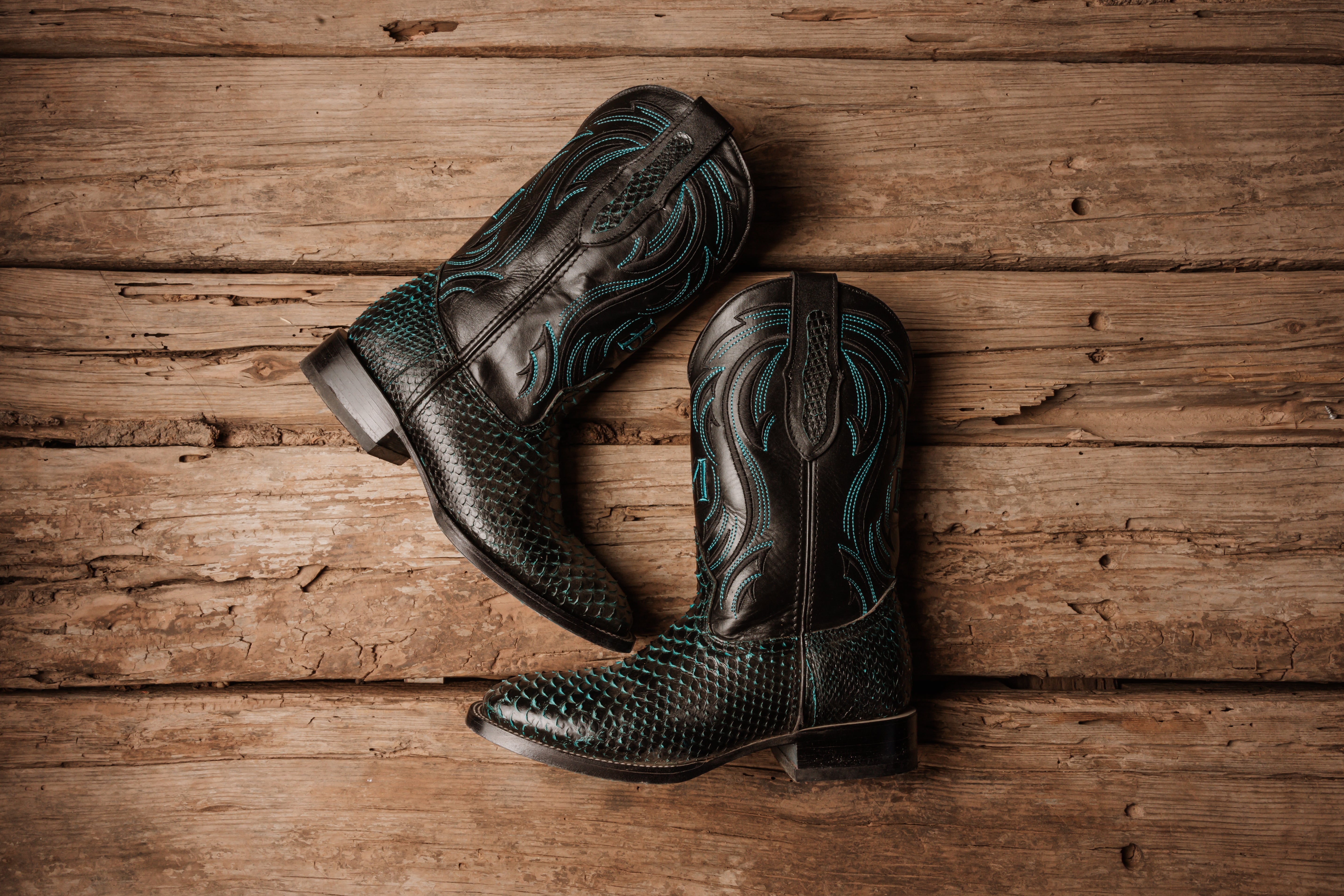 Bota Vaquera Bulldog Piton Negro Jade