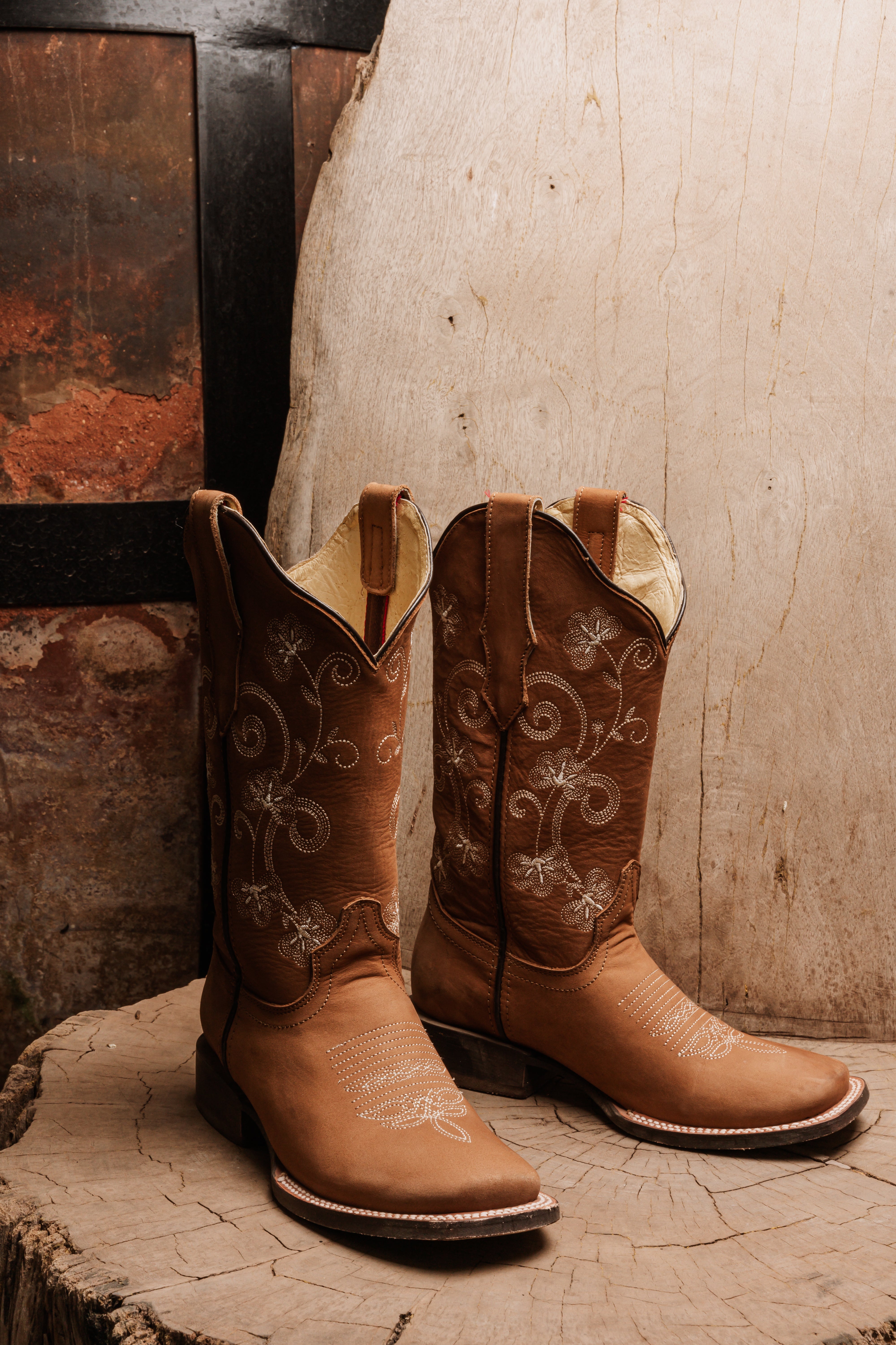 Bota vaquera para dama de piel modelo Castilla