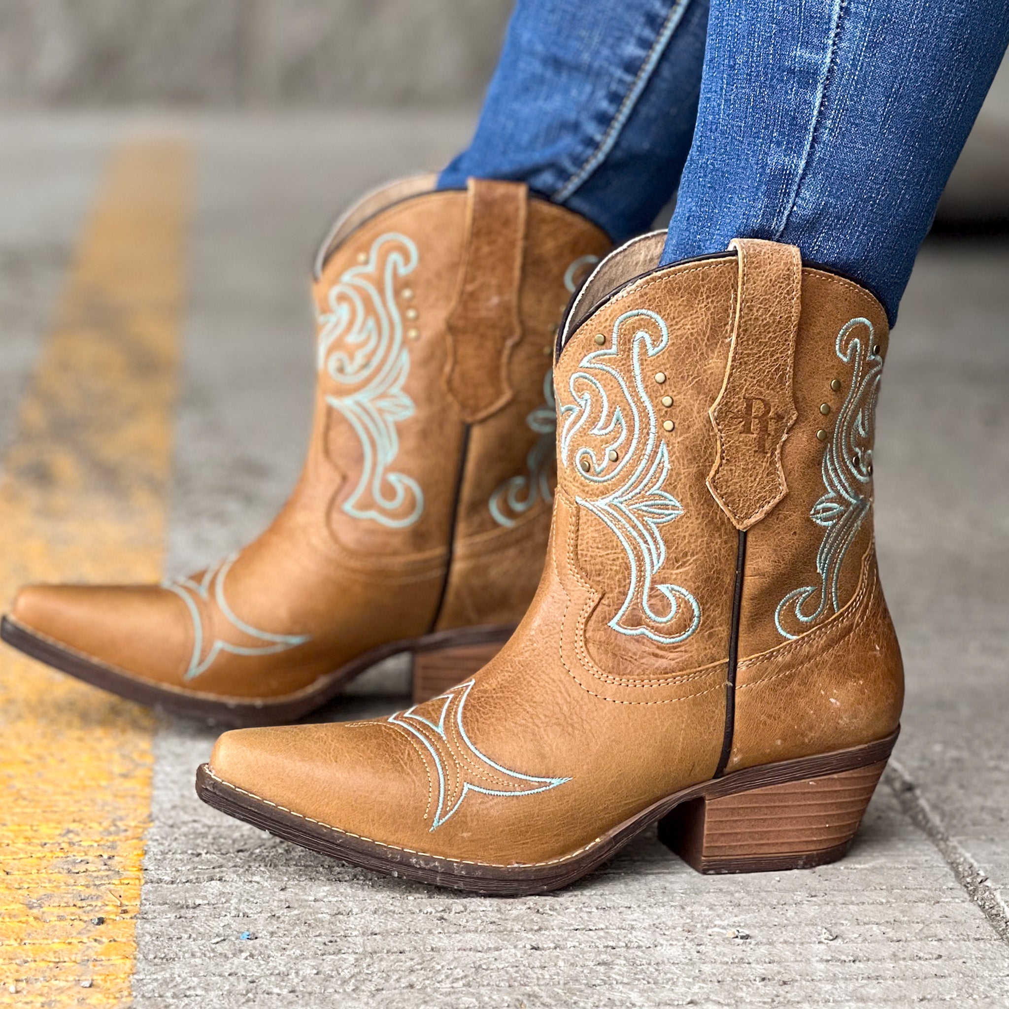 Botin vaquero para dama de piel modelo Wish