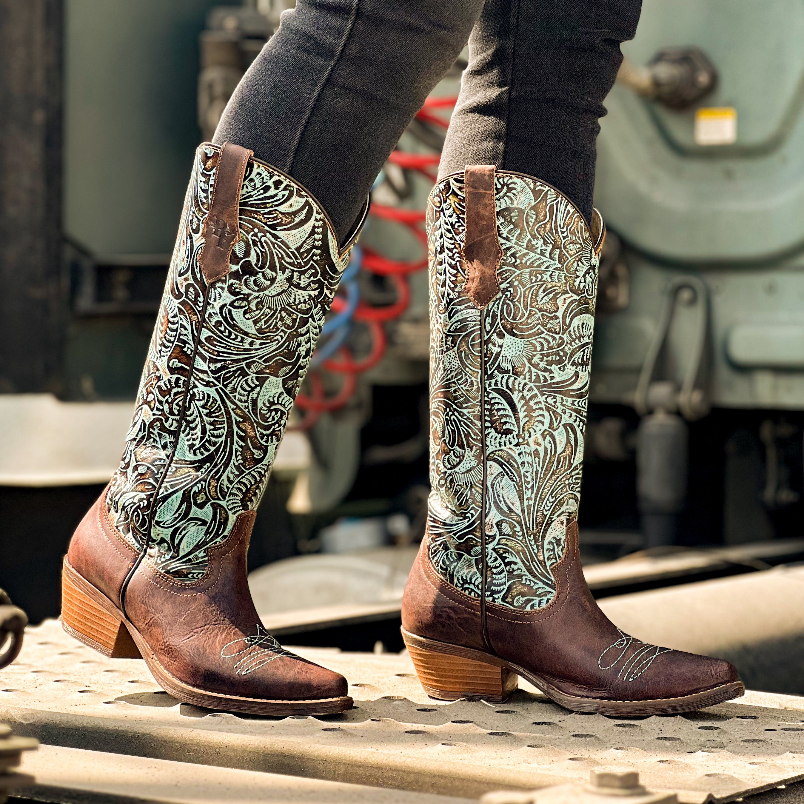 Bota vaquera para dama de piel modelo Party