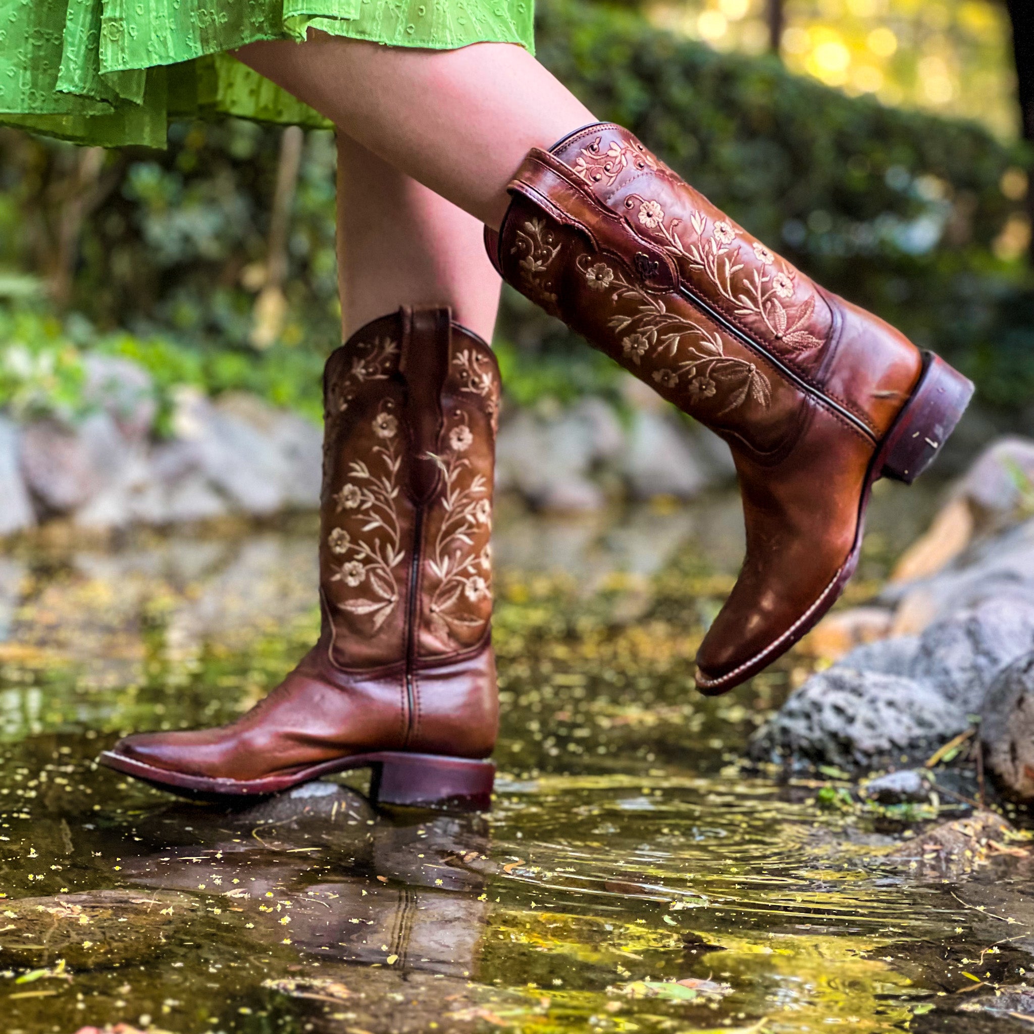 Bota vaquera para dama de piel modelo Armonía