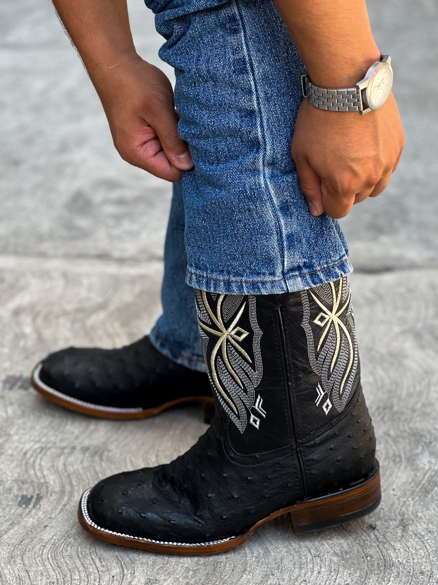 Bota Vaquera Bulldog Avestruz Negro