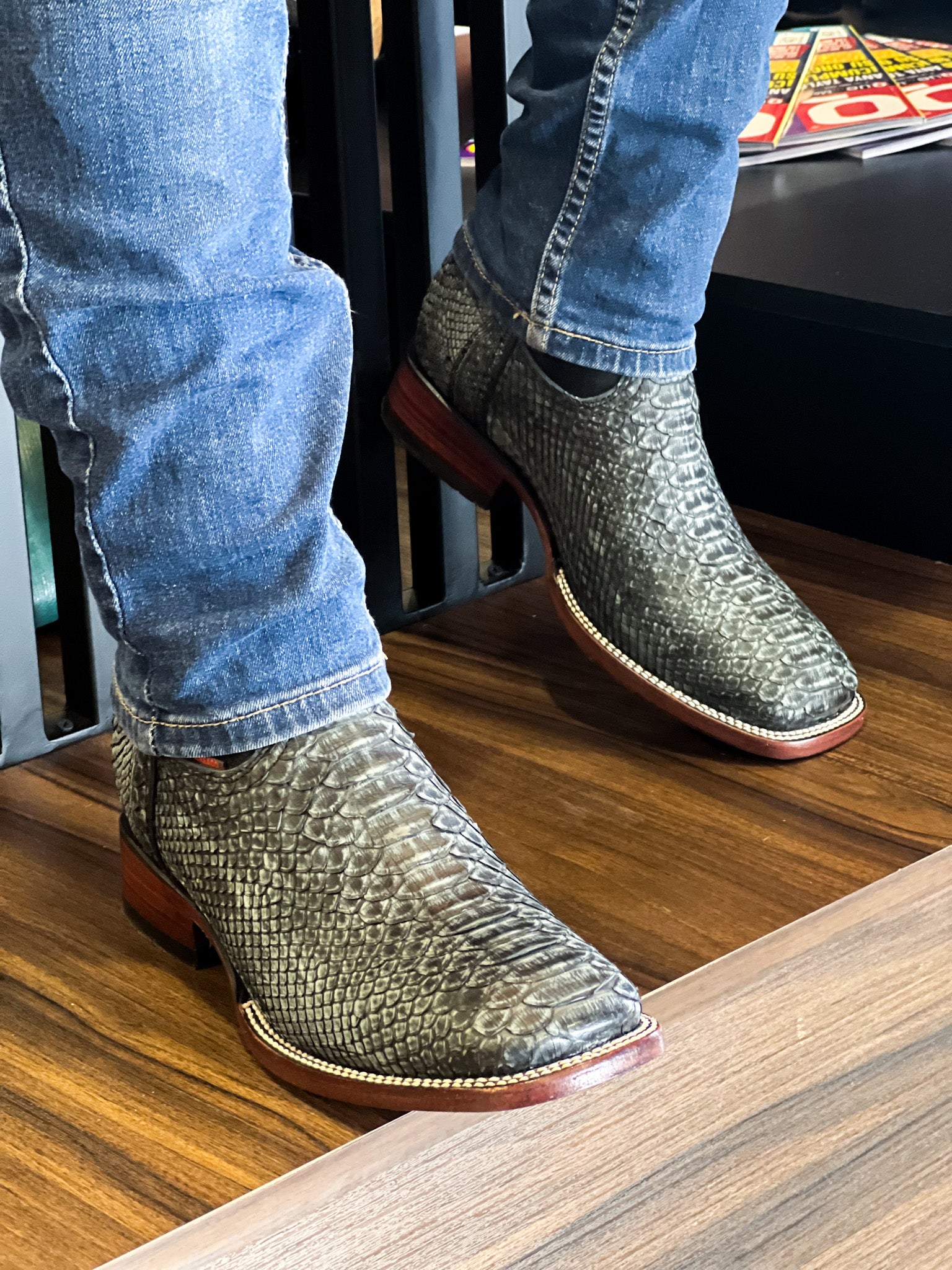 Bota Vaquera Bulldog Pitón Nobuck Azul mezclilla