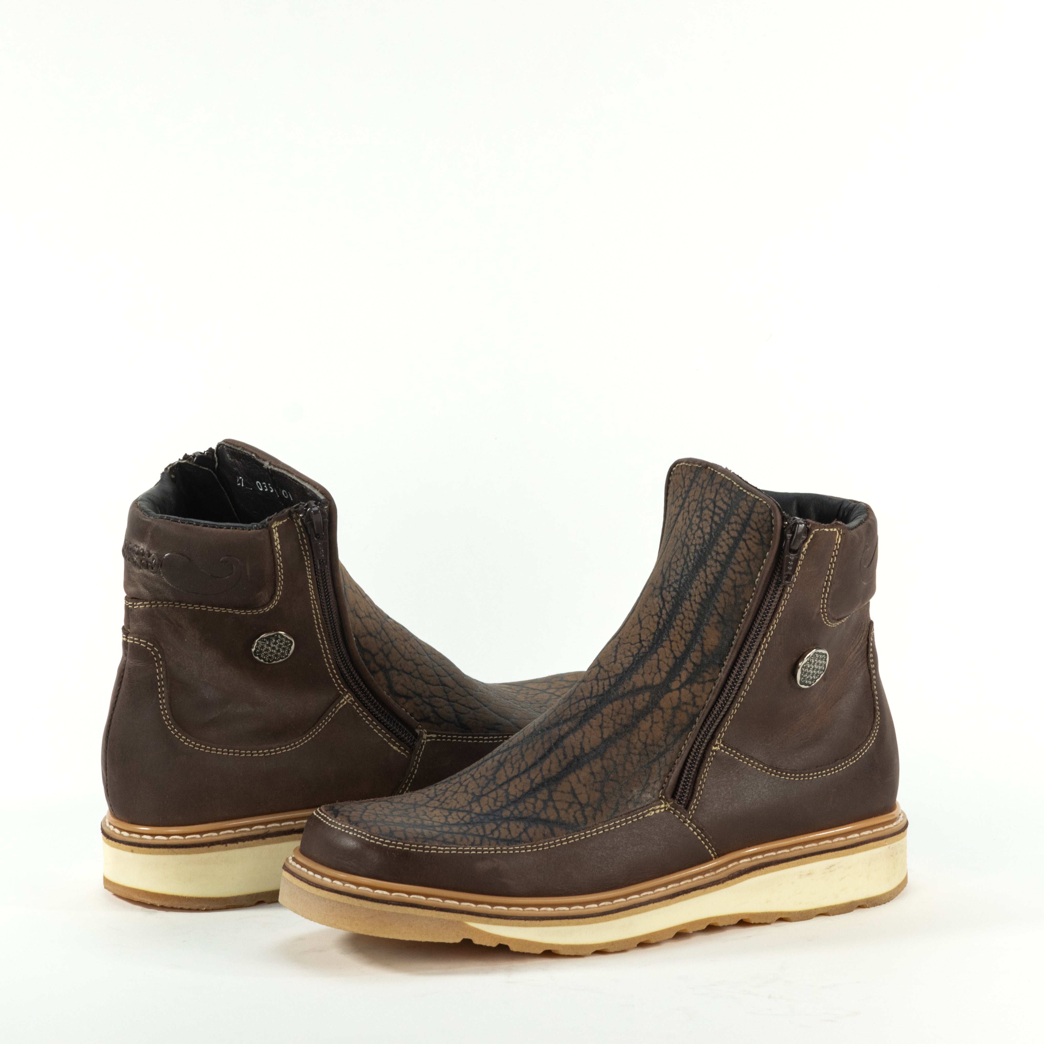 Botin Macho En Piel De Cuello De Toro